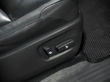 Toyota Land Cruiser Prado 2011 года, 393 158 км - вид 22