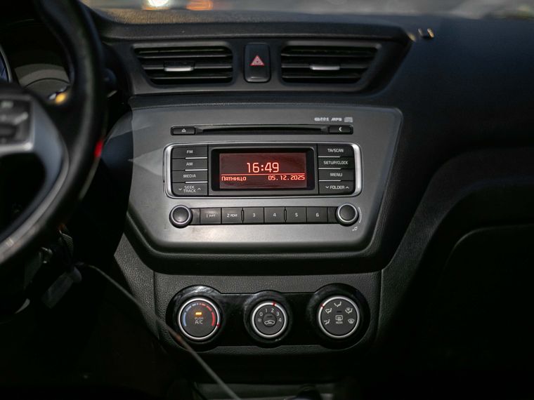 KIA Rio 2016 года, 116 000 км - вид 7