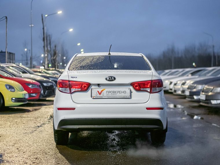 KIA Rio 2016 года, 116 000 км - вид 4