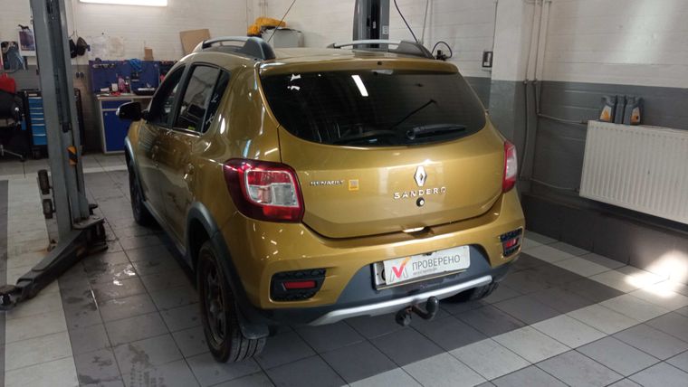 Renault Sandero Stepway 2016 года, 100 646 км - вид 4