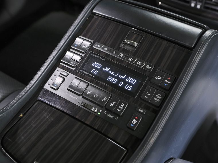Lexus LS 2012 года, 184 918 км - вид 23