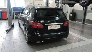 Mercedes-Benz B-класс 2018 года, 127 090 км - вид 4
