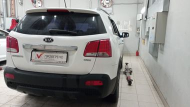 KIA Sorento 2011 года, 174 599 км - вид 3