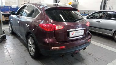 Infiniti QX50 2015 года, 101 493 км - вид 4