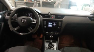 Skoda Octavia 2013 года, 183 240 км - вид 5