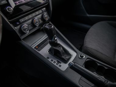 Skoda Octavia 2013 года, 183 240 км - вид 9