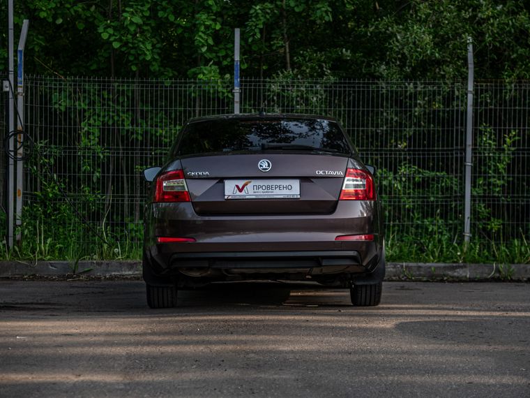 Skoda Octavia 2013 года, 183 240 км - вид 4