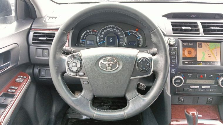 Toyota Camry 2013 года, 213 171 км - вид 9
