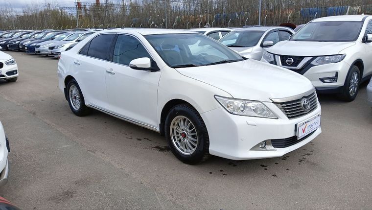 Toyota Camry 2013 года, 213 171 км - вид 3