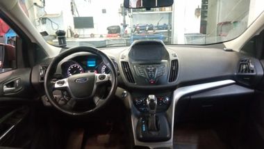 Ford Kuga 2015 года, 231 904 км - вид 5