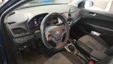 Hyundai Solaris 2021 года, 106 840 км - вид 5