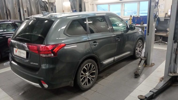 Mitsubishi Outlander 2018 года, 100 731 км - вид 3