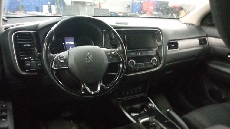 Mitsubishi Outlander 2018 года, 100 731 км - вид 5