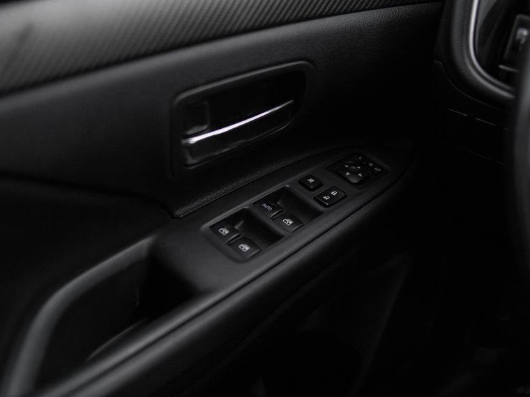 Mitsubishi Outlander 2018 года, 100 731 км - вид 13