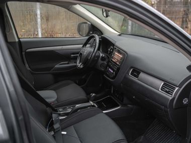 Mitsubishi Outlander 2018 года, 100 731 км - вид 15