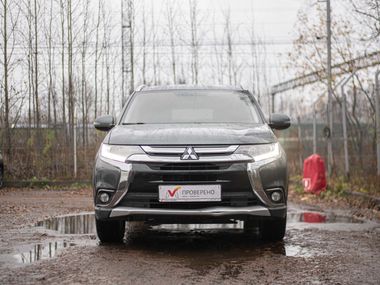Mitsubishi Outlander 2018 года, 100 731 км - вид 3