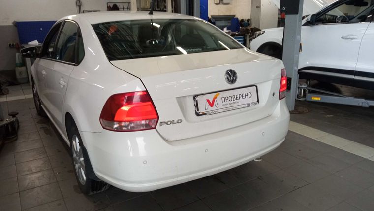 Volkswagen Polo 2012 года, 96 000 км - вид 4