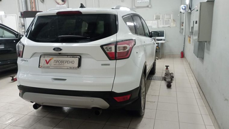 Ford Kuga 2017 года, 173 652 км - вид 3