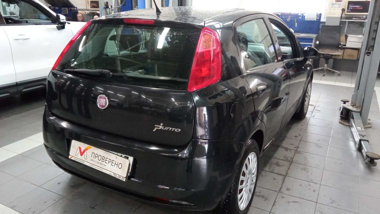 FIAT Punto 2010 года, 118 613 км - вид 3