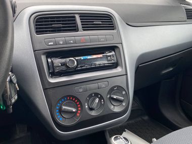 FIAT Punto 2010 года, 118 613 км - вид 12