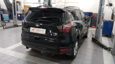 Ford Kuga 2017 года, 129 942 км - вид 3