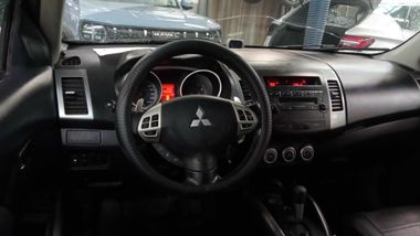 Mitsubishi Outlander 2008 года, 233 000 км - вид 5