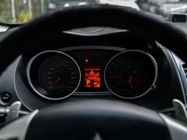 Mitsubishi Outlander 2008 года, 233 000 км - вид 5