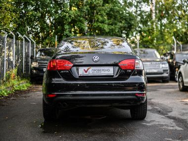Volkswagen Jetta 2013 года, 267 071 км - вид 4