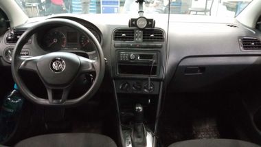 Volkswagen Polo 2017 года, 107 796 км - вид 5