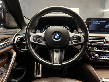 BMW 5 серия 2017 года, 183 500 км - вид 11