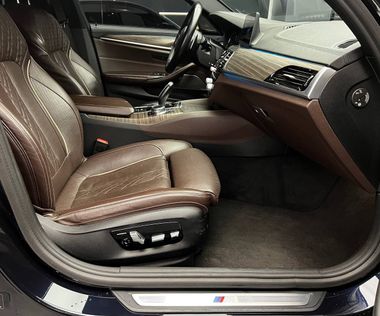 BMW 5 серия 2017 года, 183 500 км - вид 28