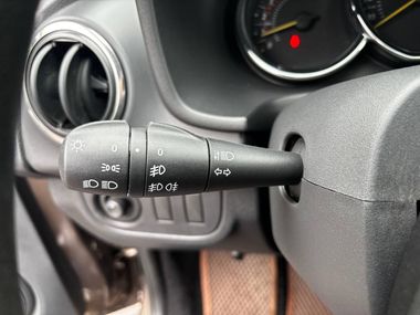 Renault Sandero Stepway 2018 года, 230 053 км - вид 9