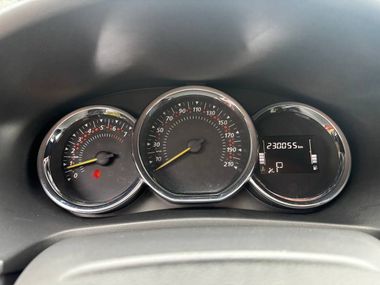 Renault Sandero Stepway 2018 года, 230 053 км - вид 8