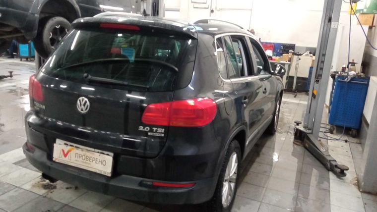 Volkswagen Tiguan 2013 года, 211 936 км - вид 3