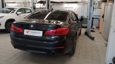 BMW 5 Серия 2019 года, 71 965 км - вид 4