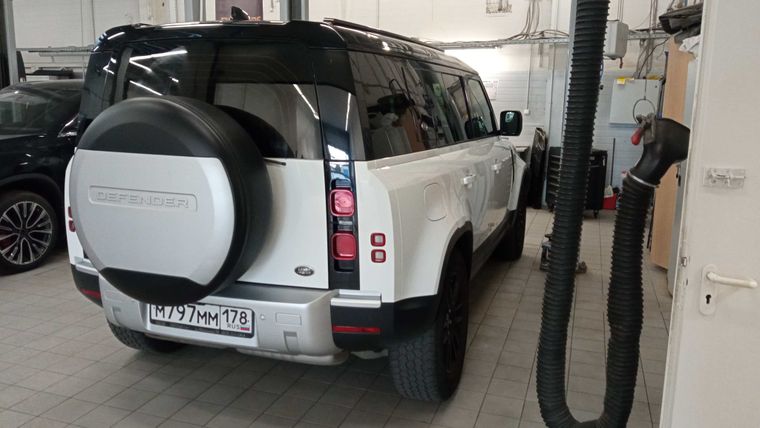 Land Rover Defender 2020 года, 104 185 км - вид 3