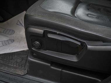 Land Rover Defender 2020 года, 104 185 км - вид 12