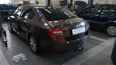 Skoda Octavia 2017 года, 270 098 км - вид 4