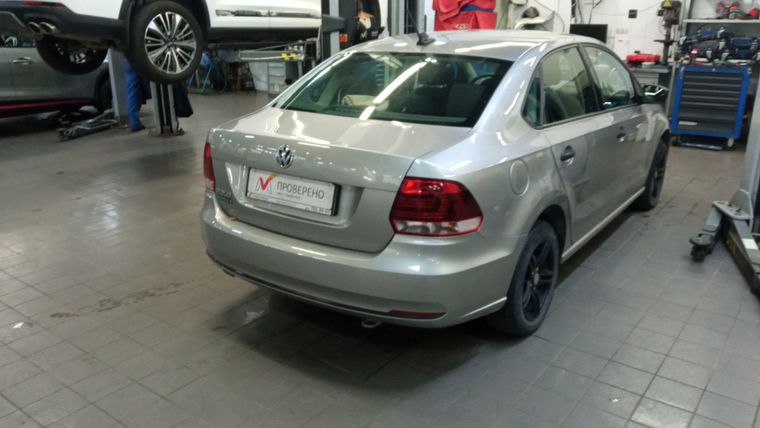 Volkswagen Polo 2019 года, 109 645 км - вид 3