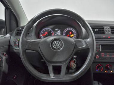 Volkswagen Polo 2019 года, 109 645 км - вид 9