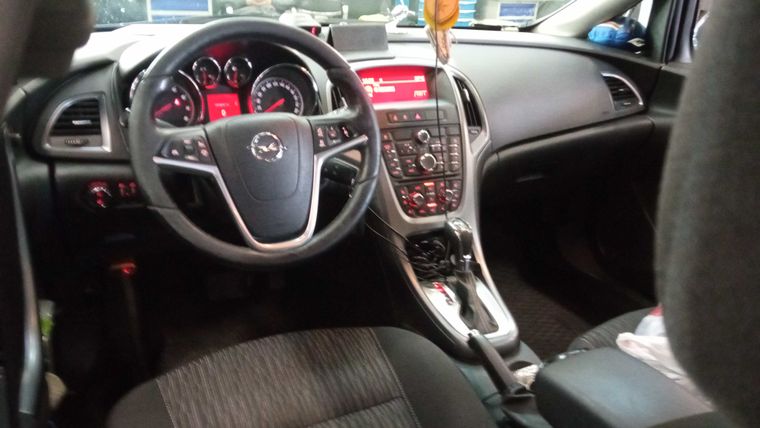 Opel Astra 2013 года, 238 804 км - вид 5