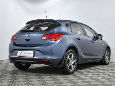 Opel Astra 2013 года, 238 804 км - вид 4