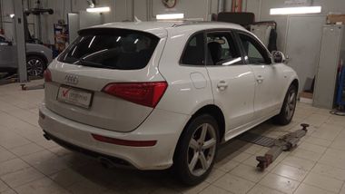 Audi Q5 2010 года, 234 726 км - вид 3