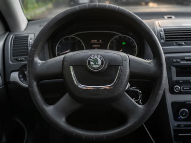 Skoda Octavia 2009 года, 284 975 км - вид 7