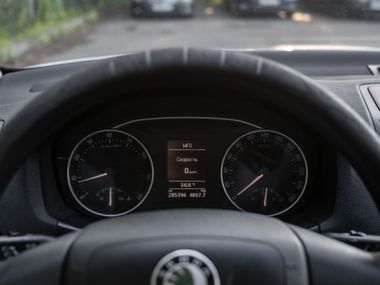 Skoda Octavia 2009 года, 284 975 км - вид 5