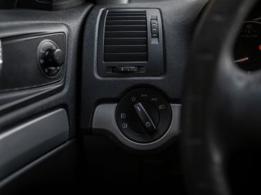 Skoda Octavia 2009 года, 284 975 км - вид 12