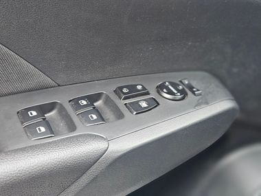 Hyundai Solaris 2017 года, 206 756 км - вид 13