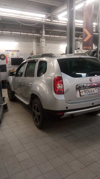 Renault Duster 2014 года, 103 000 км - вид 4
