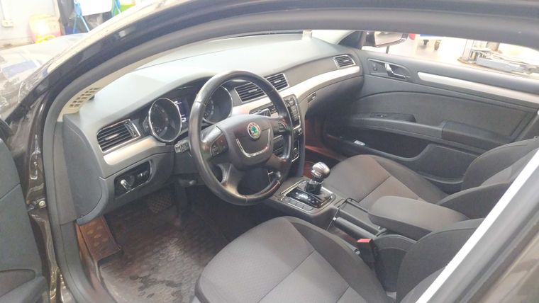 Skoda Superb 2012 года, 153 455 км - вид 5