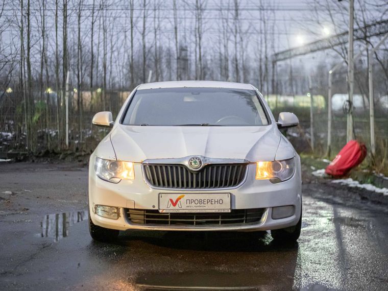Skoda Superb 2009 года, 375 674 км - вид 3